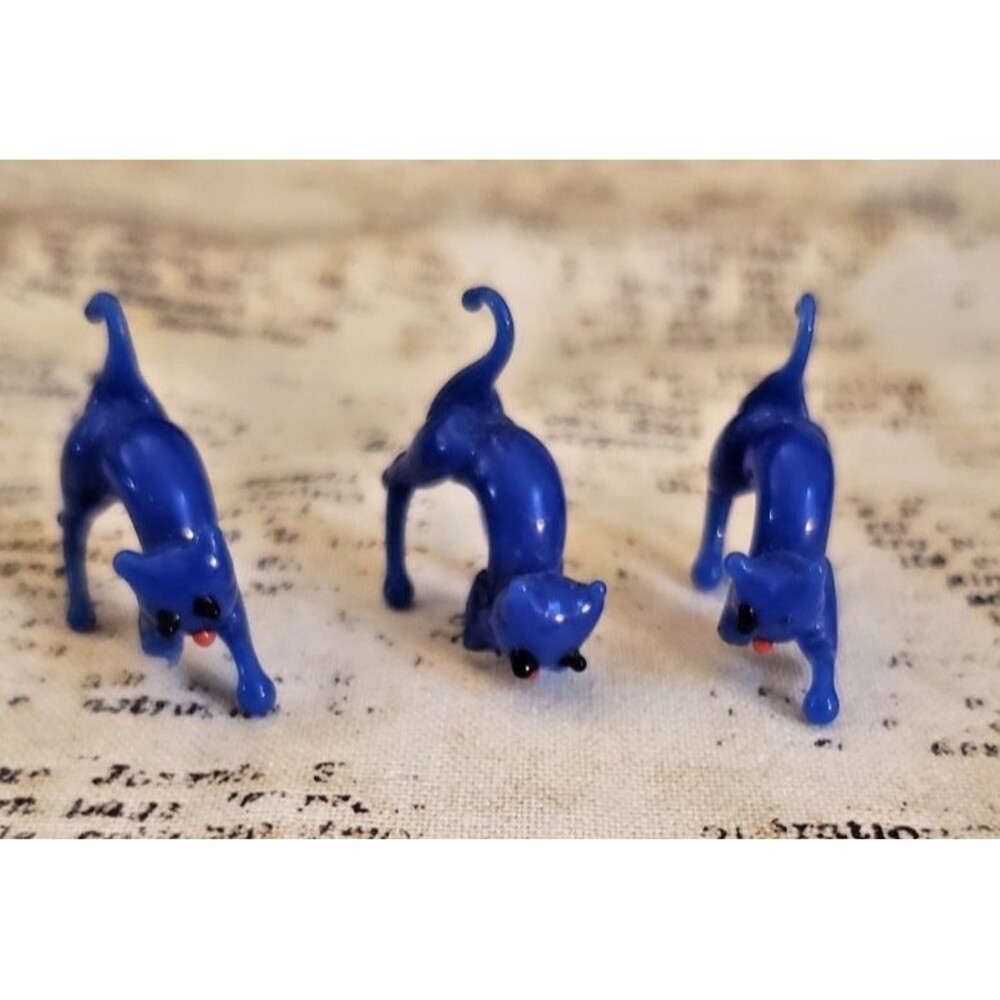 Quirky, Artistic - Vintage Handcrafted Miniature Blue Cat Figurines - Set of 3